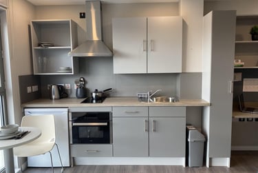 1 bed studio, Little Patrick Street, Holylands, Belfast, BT151BH - Image 5